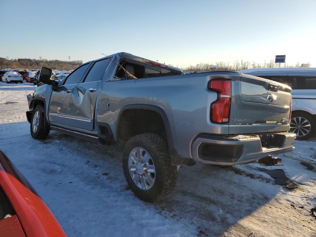 2024 CHEVROLET SILVERADO - Image 2