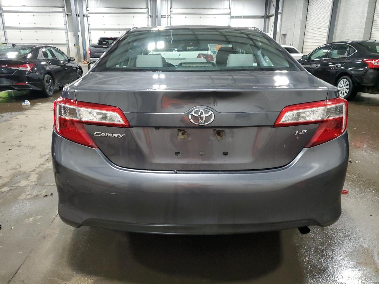 2014 TOYOTA CAMRY L - Фото 6