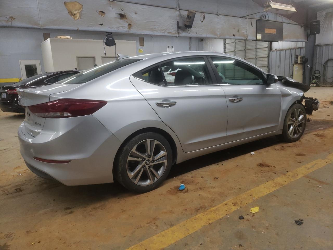 2017 HYUNDAI ELANTRA SE - Фото 3