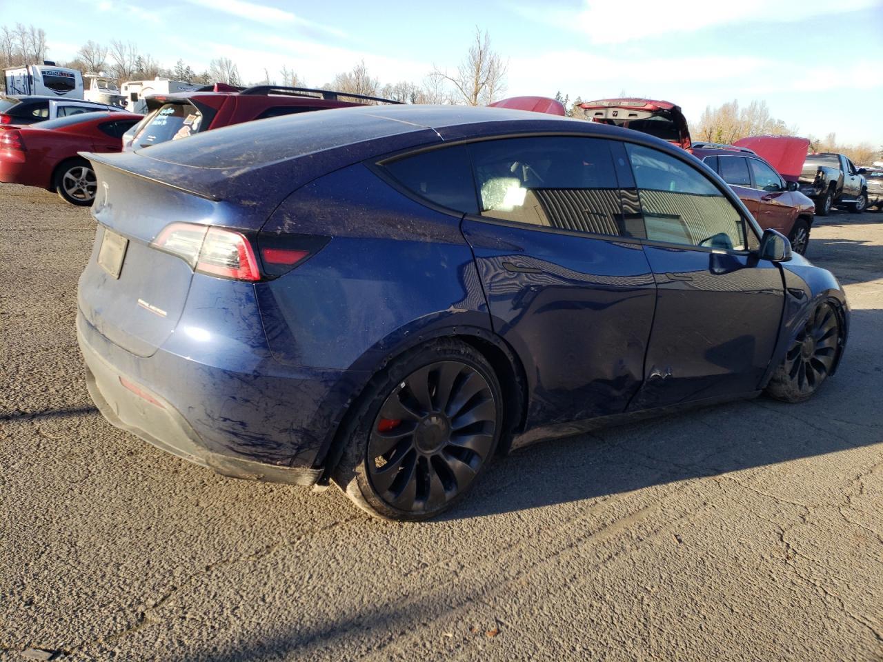 2023 TESLA MODEL Y - Фото 3