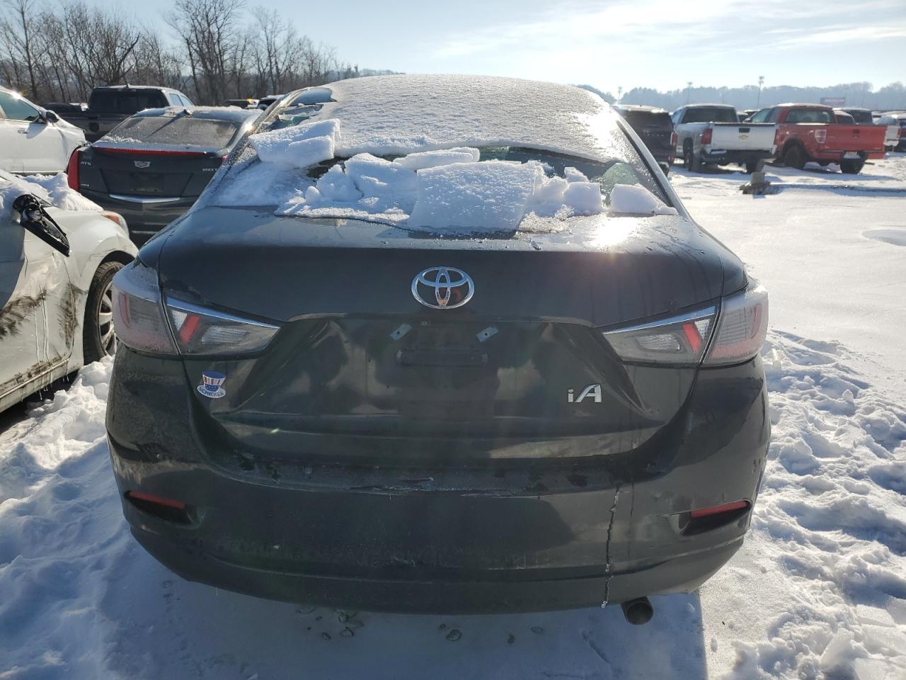 2017 TOYOTA YARIS IA - Image 6