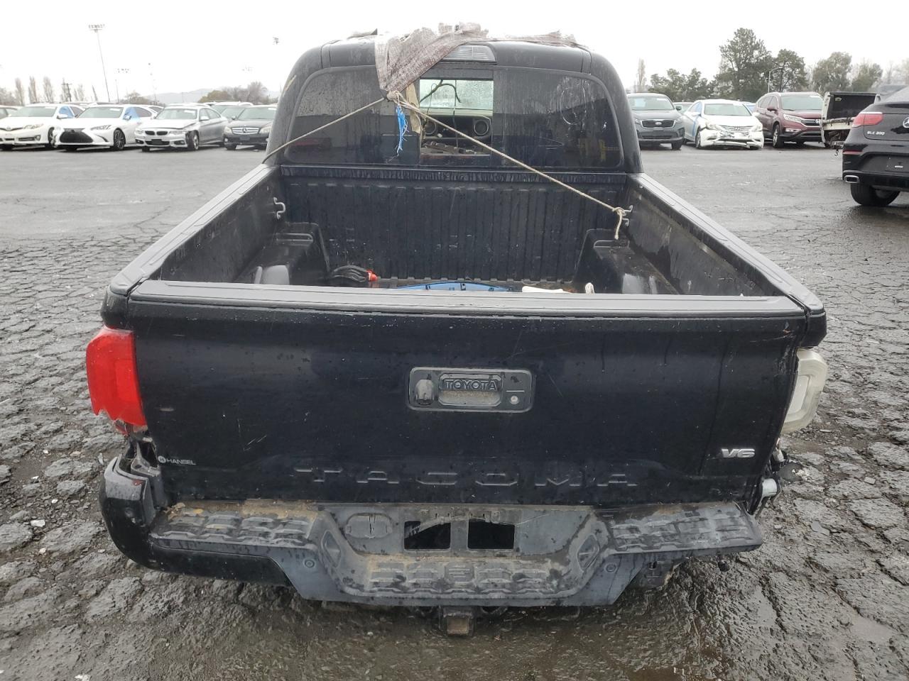 2017 TOYOTA TACOMA DOU - Фото 6
