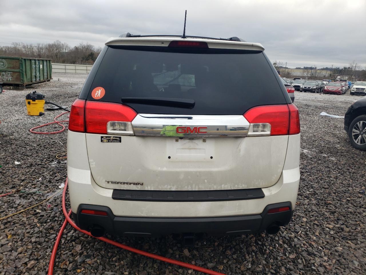 2013 GMC TERRAIN SL - Image 6