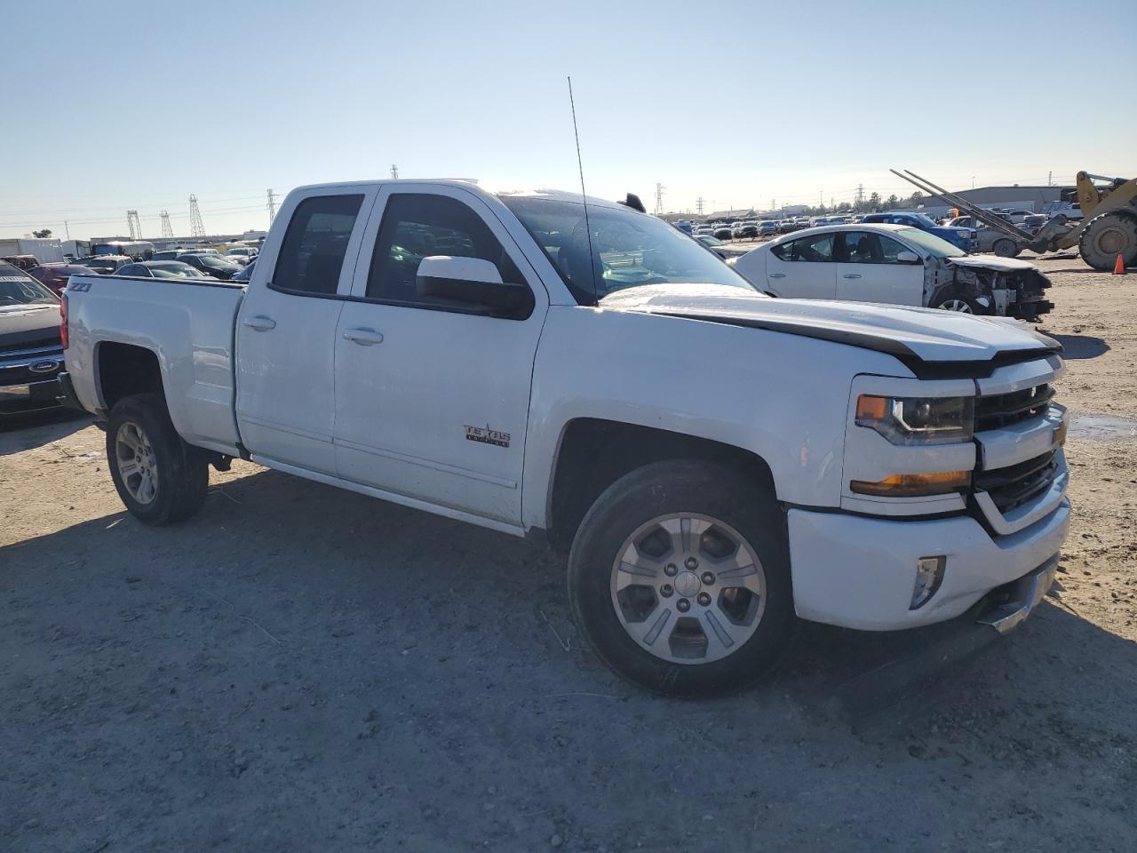 2018 CHEVROLET SILVERADO - Фото 4