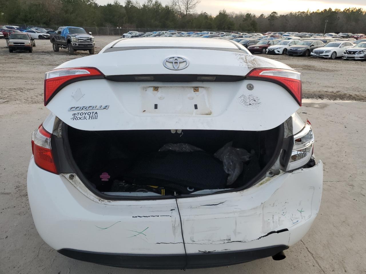 2014 TOYOTA COROLLA L - Фото 6
