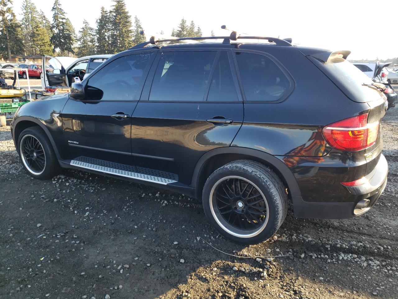 2012 BMW X5 XDRIVE3 - Image 2