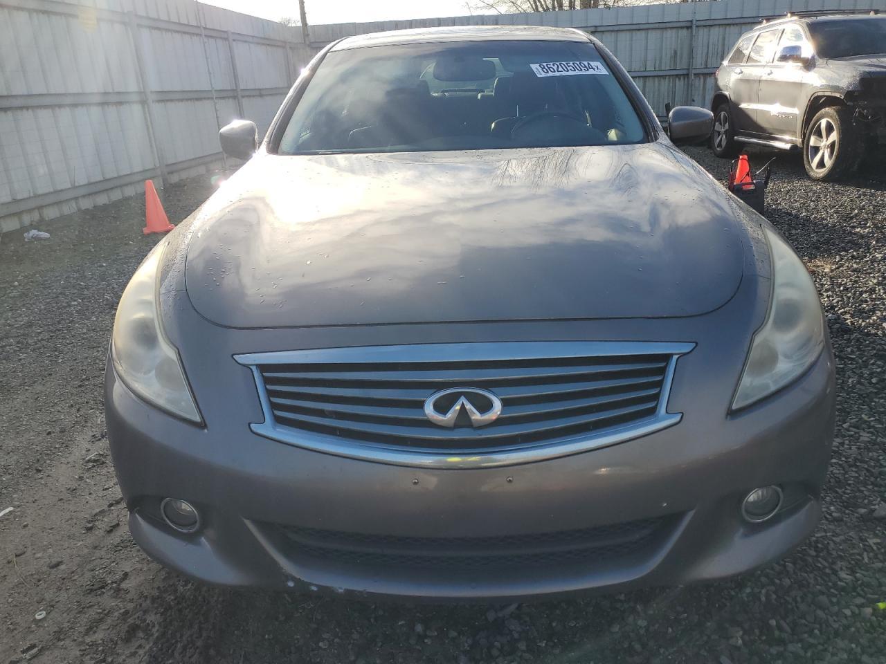 2012 INFINITI G37 - Image 5