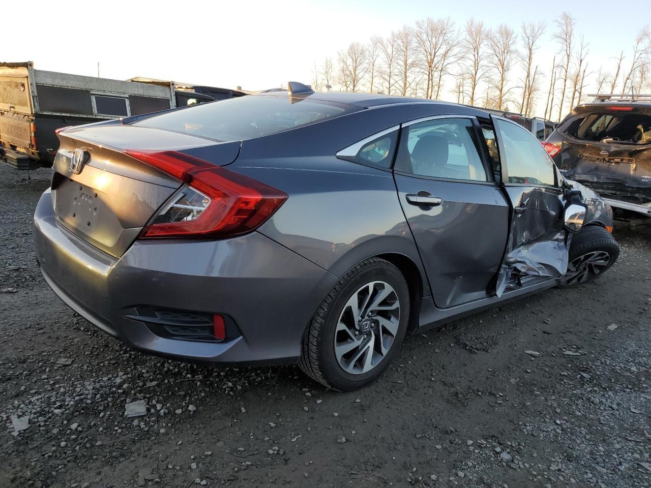 2018 HONDA CIVIC EX - Фото 3