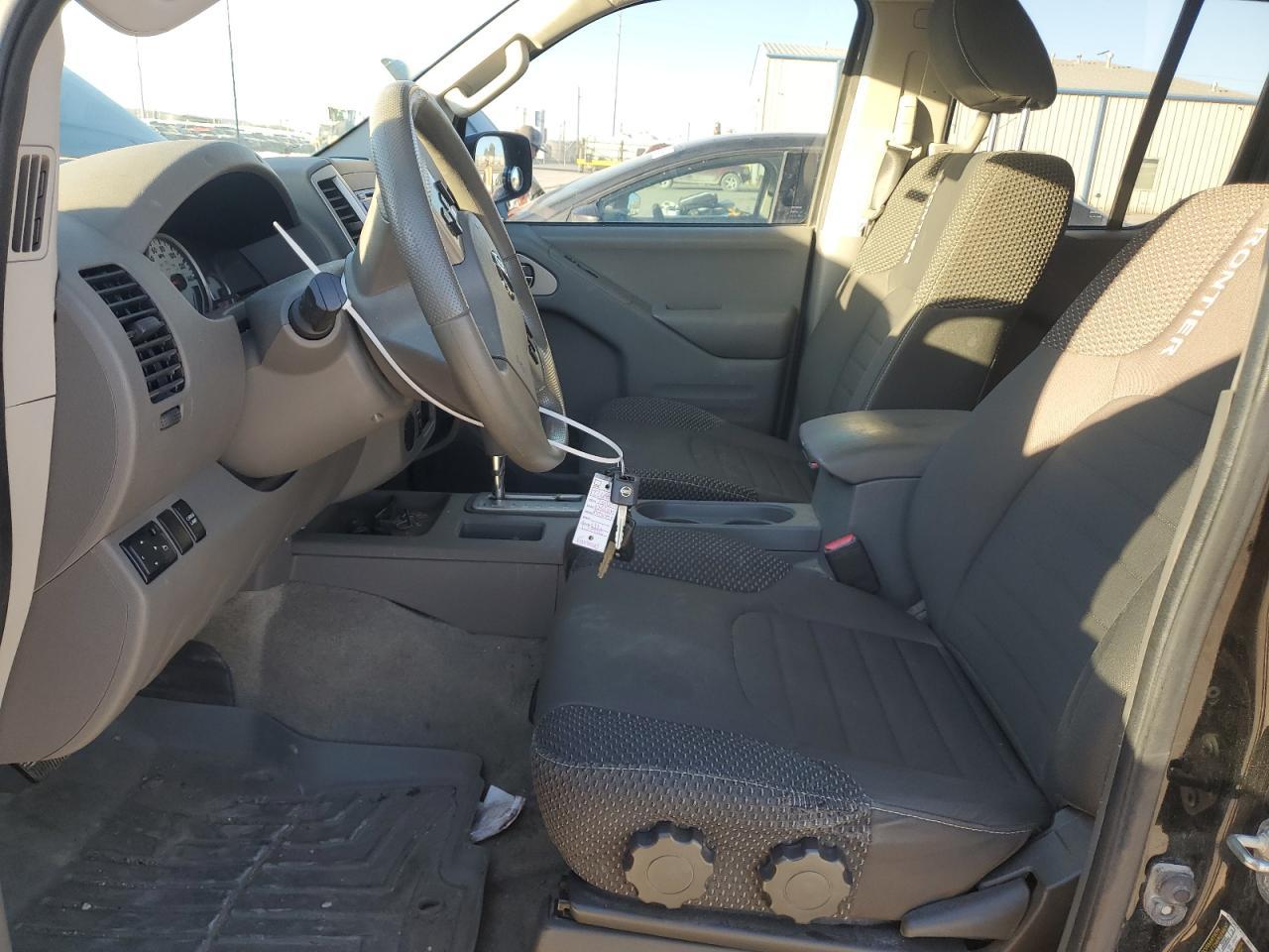 2016 NISSAN FRONTIER S - Фото 7