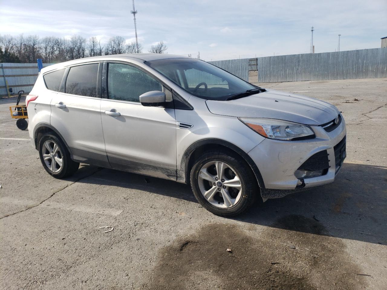 2015 FORD ESCAPE SE - Image 4