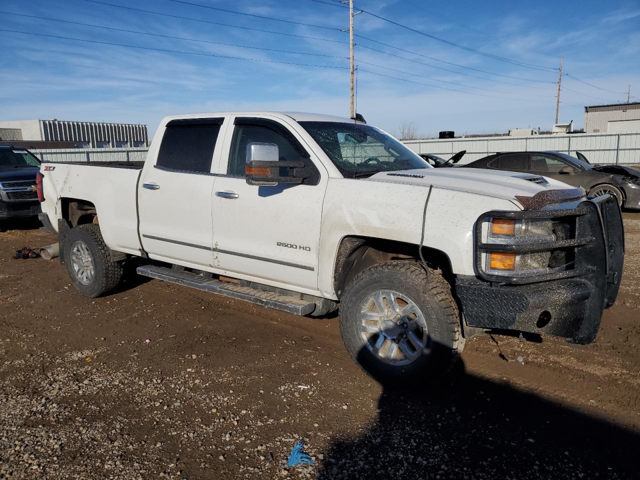 2017 CHEVROLET SILVERADO - Image 4