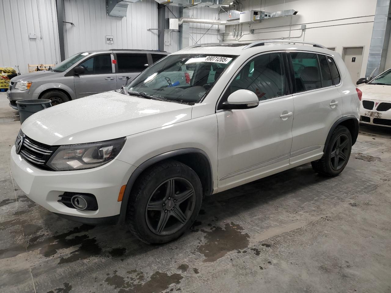 2015 VOLKSWAGEN TIGUAN S