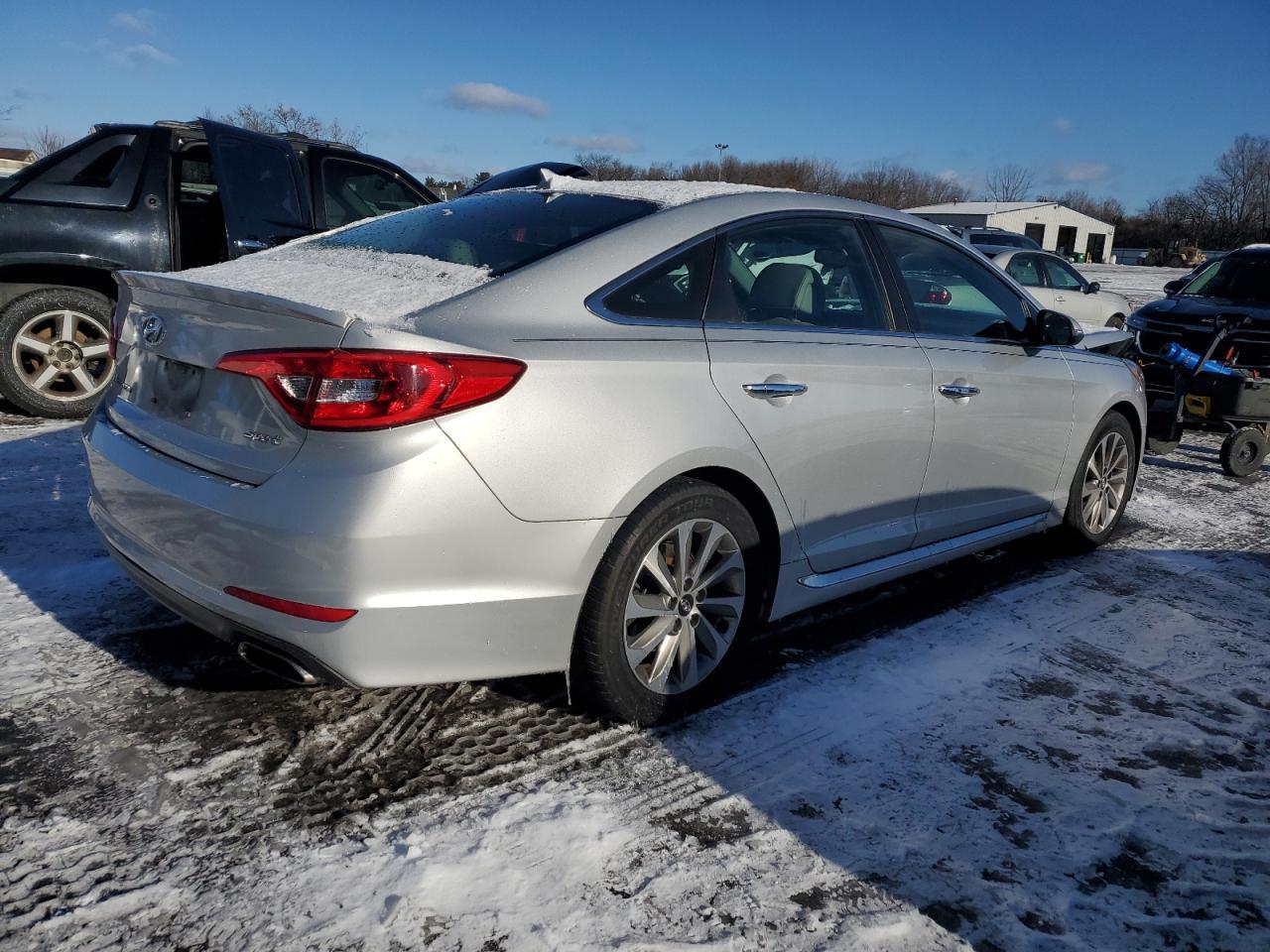 2017 HYUNDAI SONATA SPO - Image 3