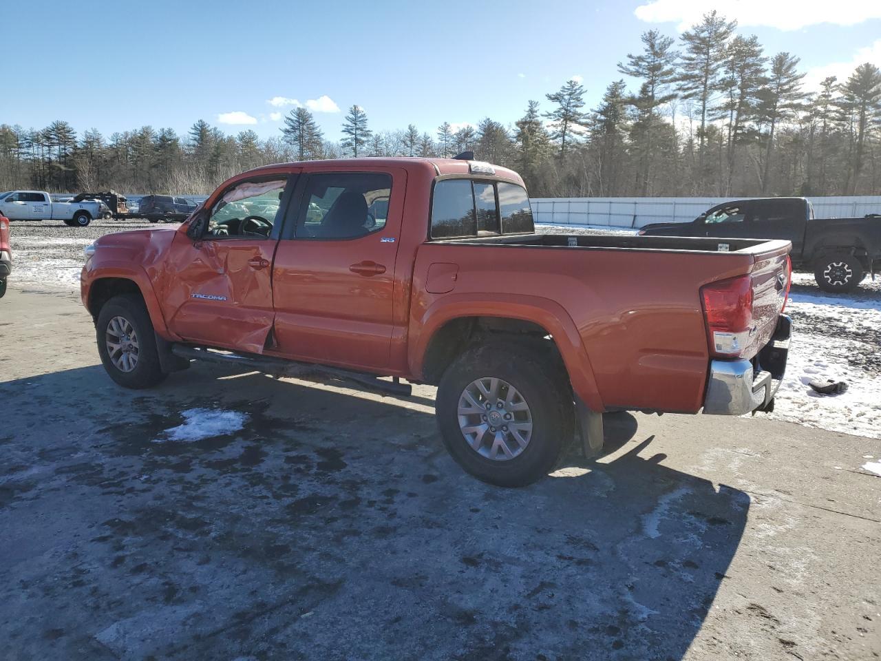 2016 TOYOTA TACOMA DOU - Фото 2