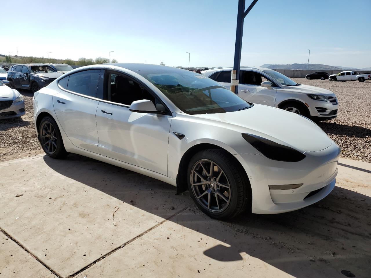 2021 TESLA MODEL 3 - Фото 4