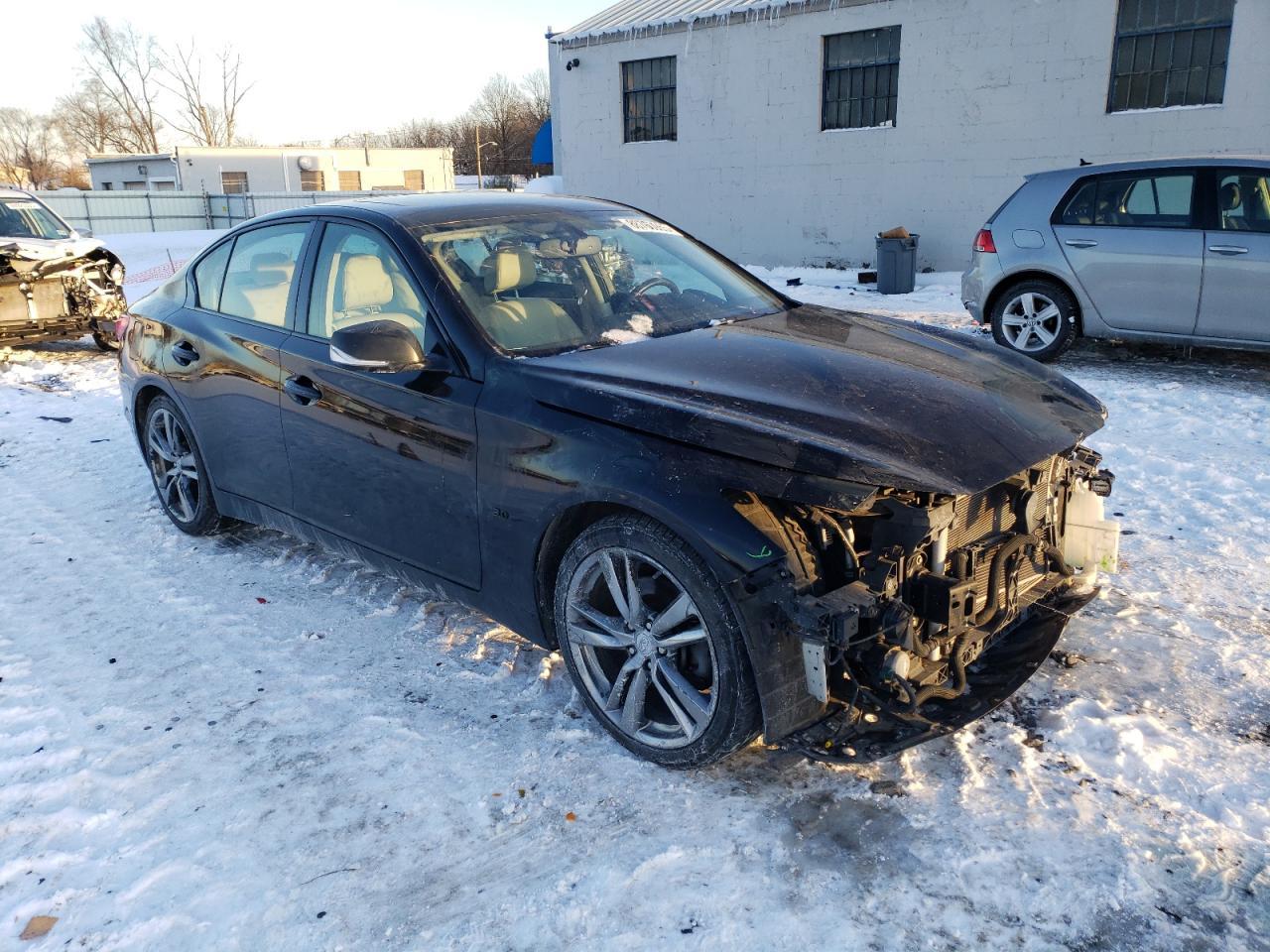 2016 INFINITI Q50 PREMIU - Фото 4