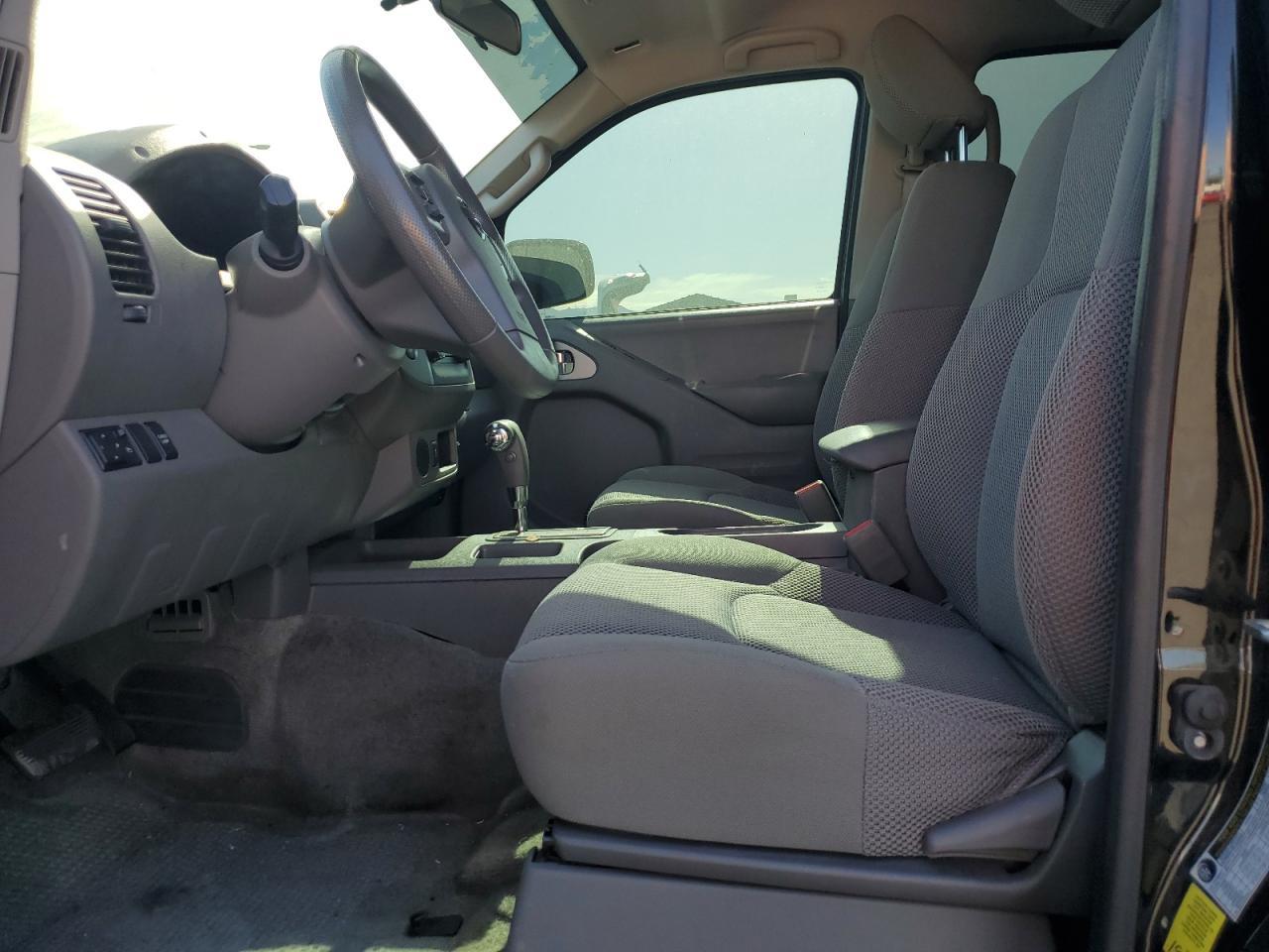 2016 NISSAN FRONTIER S - Фото 7