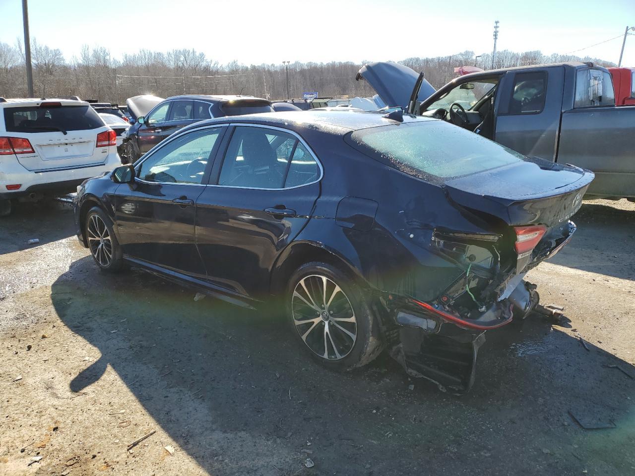 2019 TOYOTA CAMRY L - Фото 2