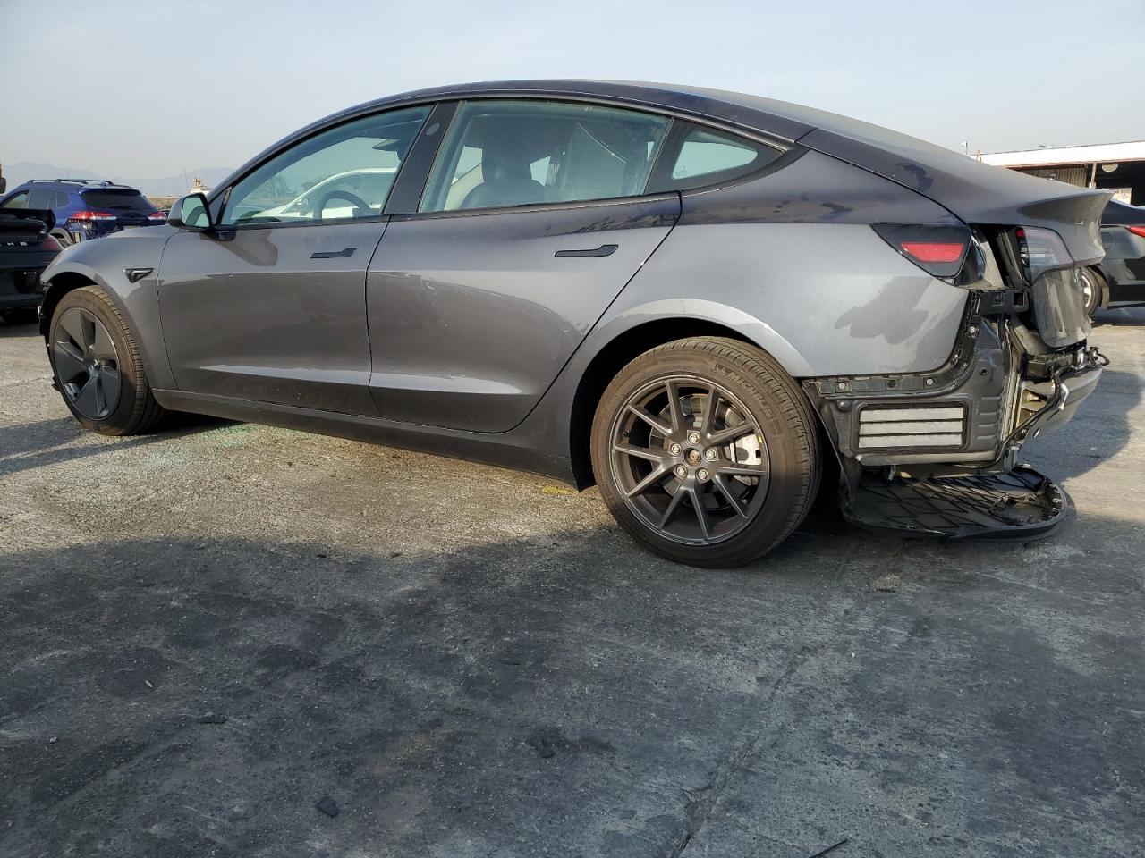 2023 TESLA MODEL 3 - Фото 2