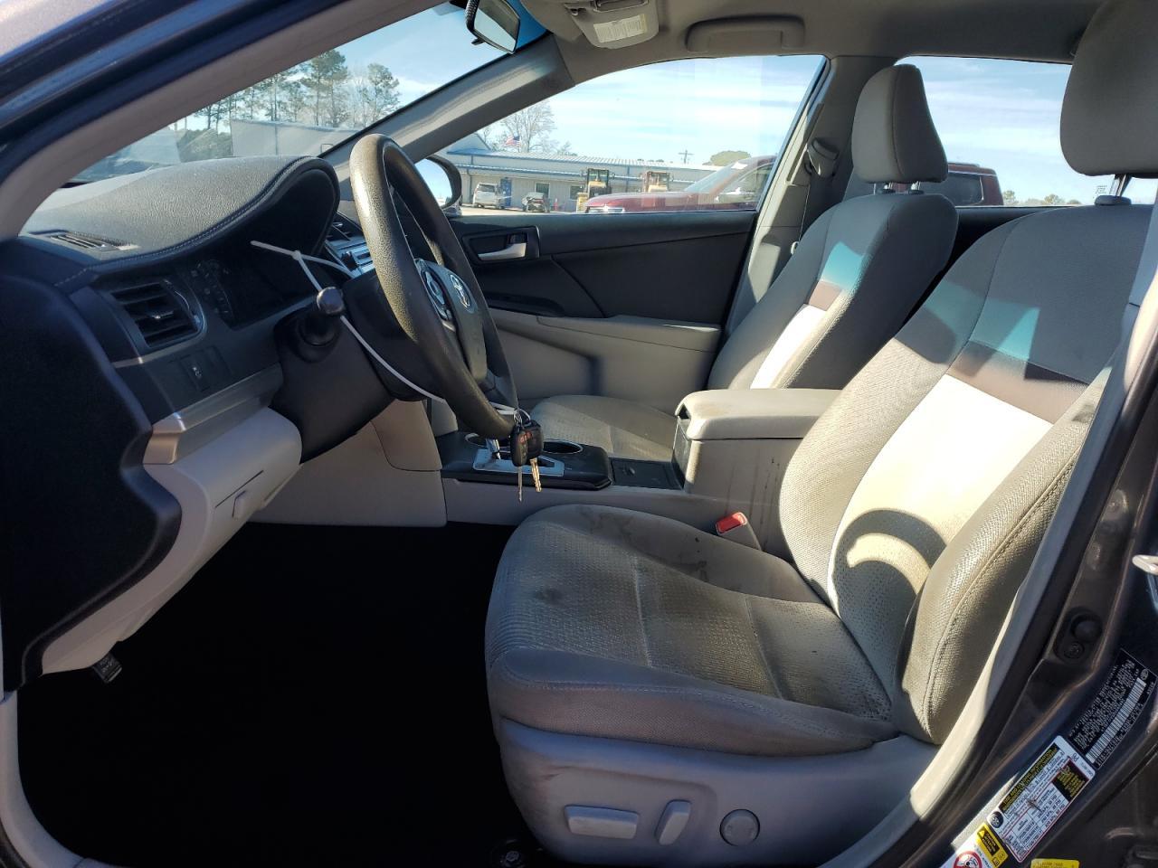 2013 TOYOTA CAMRY L - Фото 7
