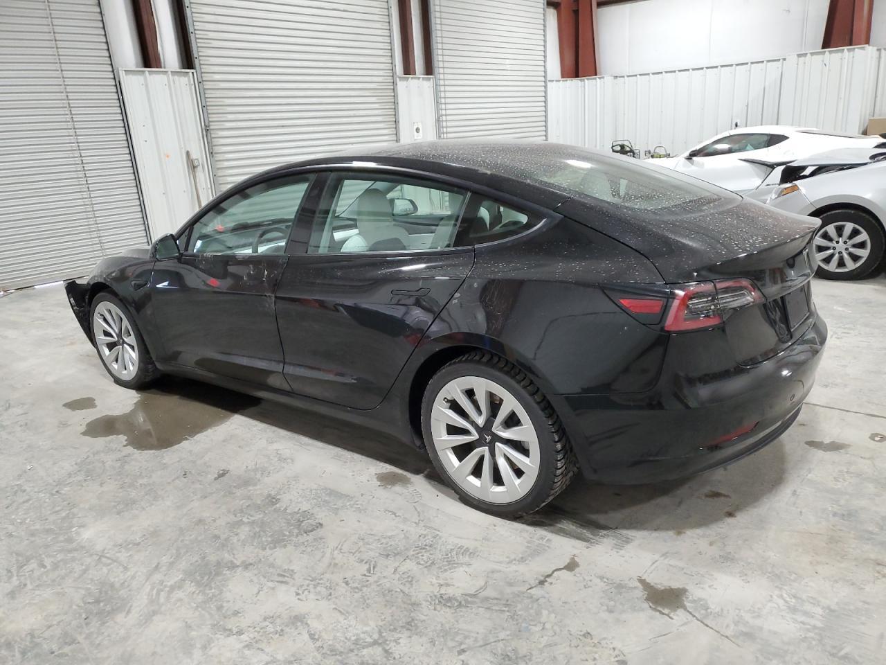 2021 TESLA MODEL 3 - Фото 2