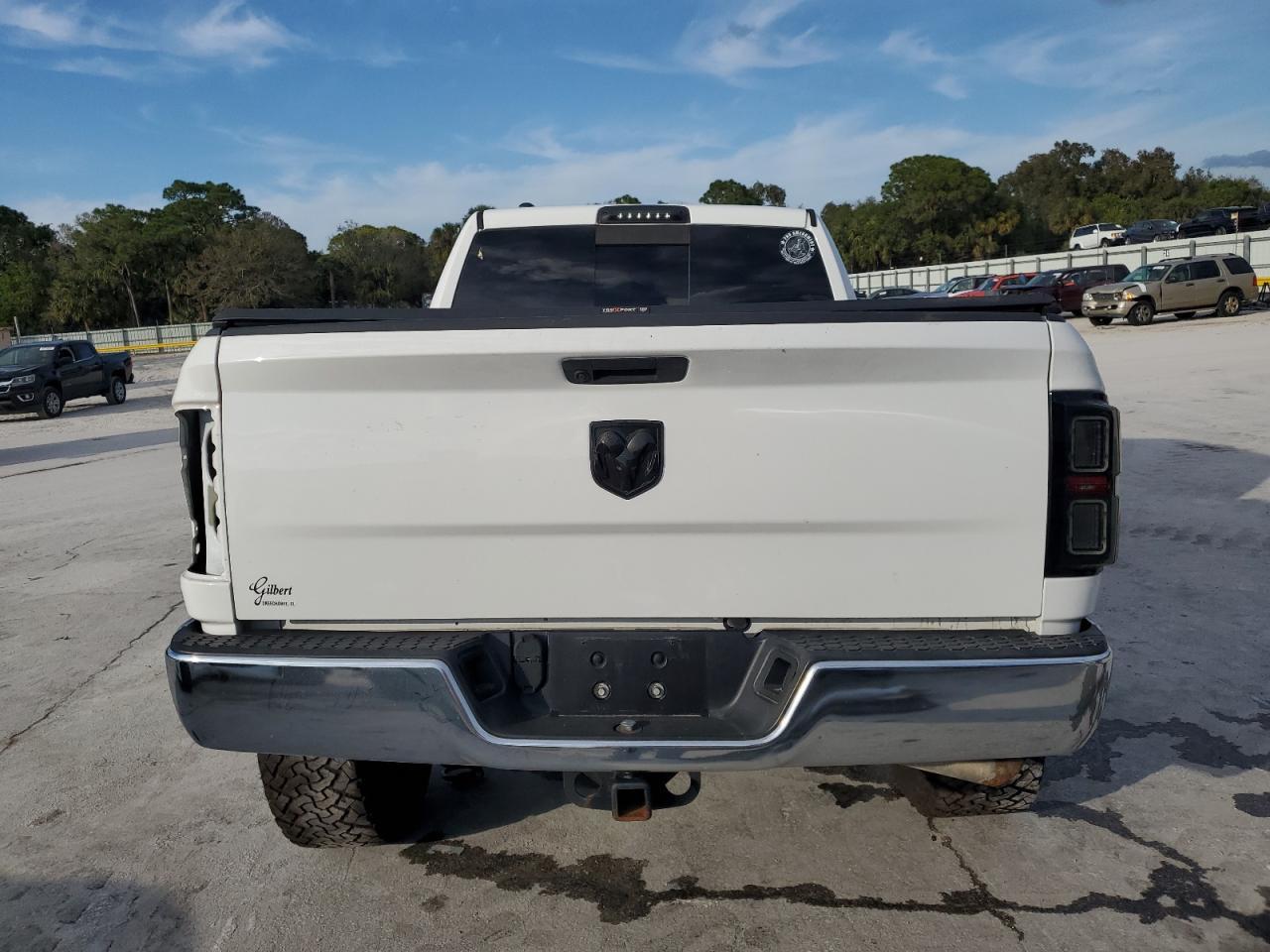 2019 RAM 1500 CLASS - Фото 6