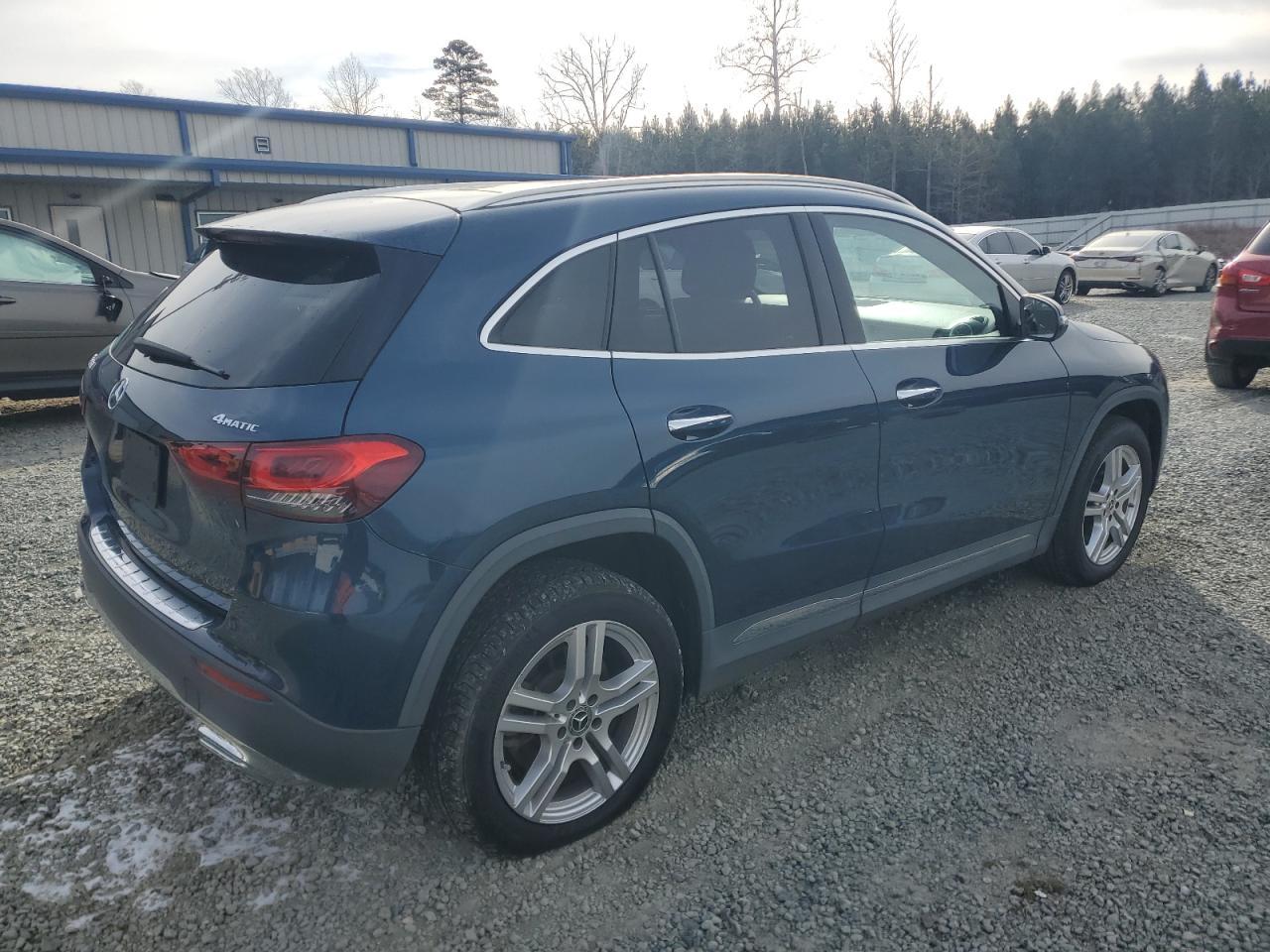 2021 MERCEDES-BENZ GLA 250 4M - Фото 3
