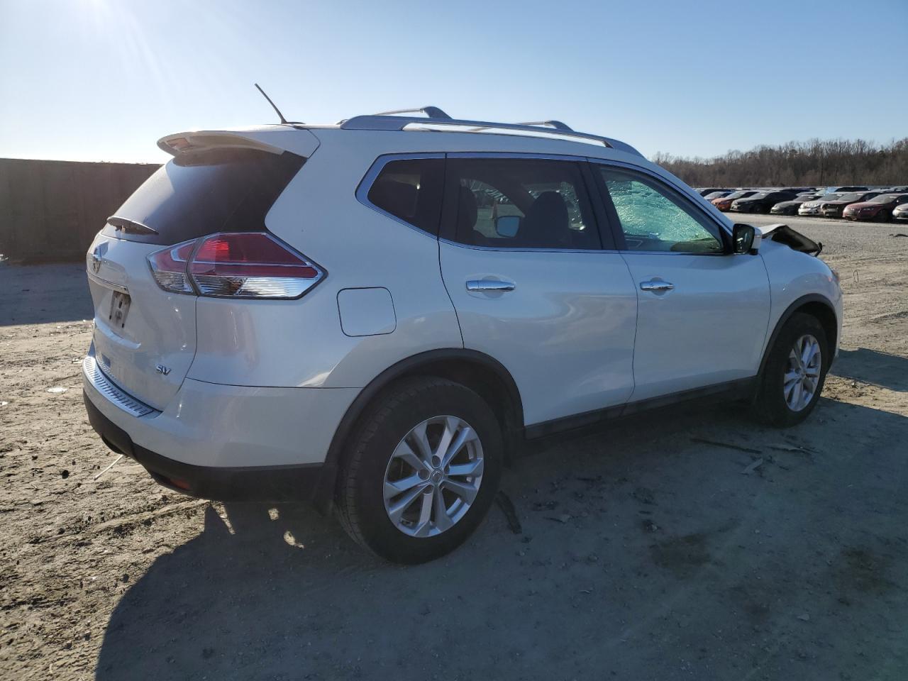 2015 NISSAN ROGUE S - Фото 3