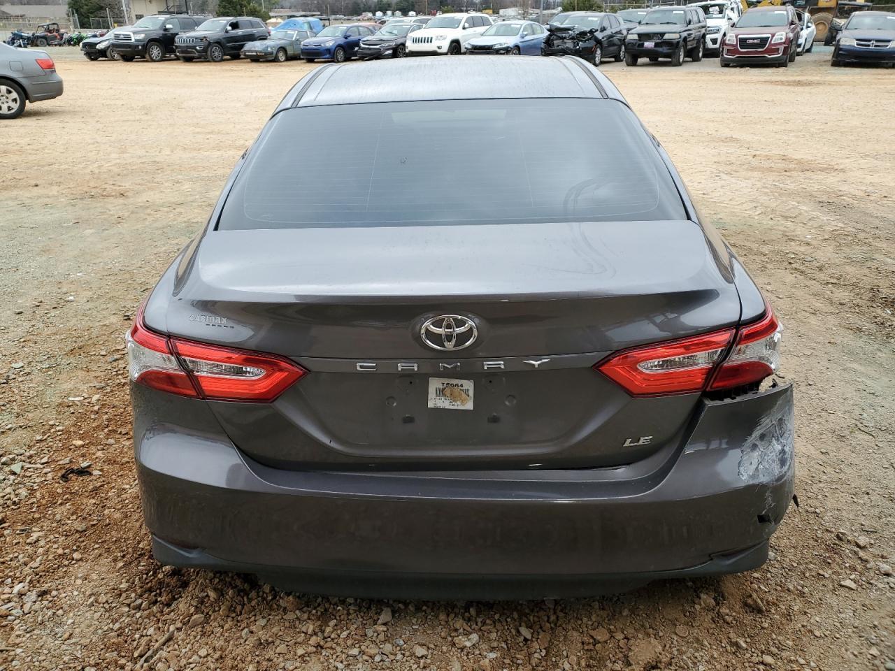 2018 TOYOTA CAMRY L - Фото 6