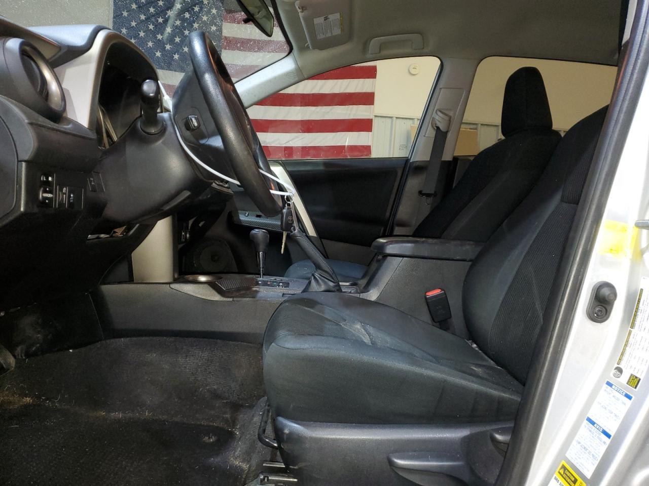 2015 TOYOTA RAV4 LE - Image 7