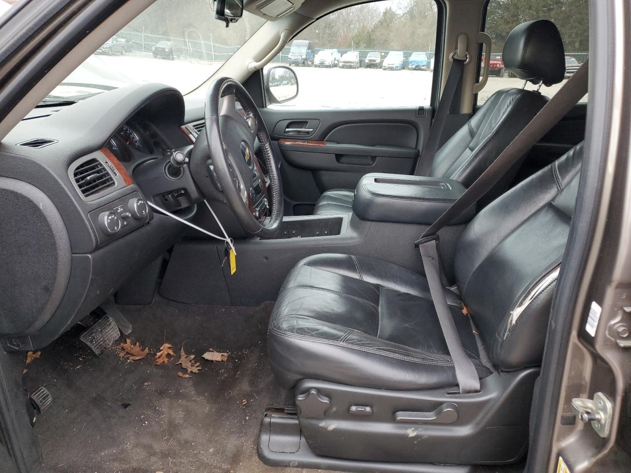 2011 CHEVROLET TAHOE K150 - Фото 7