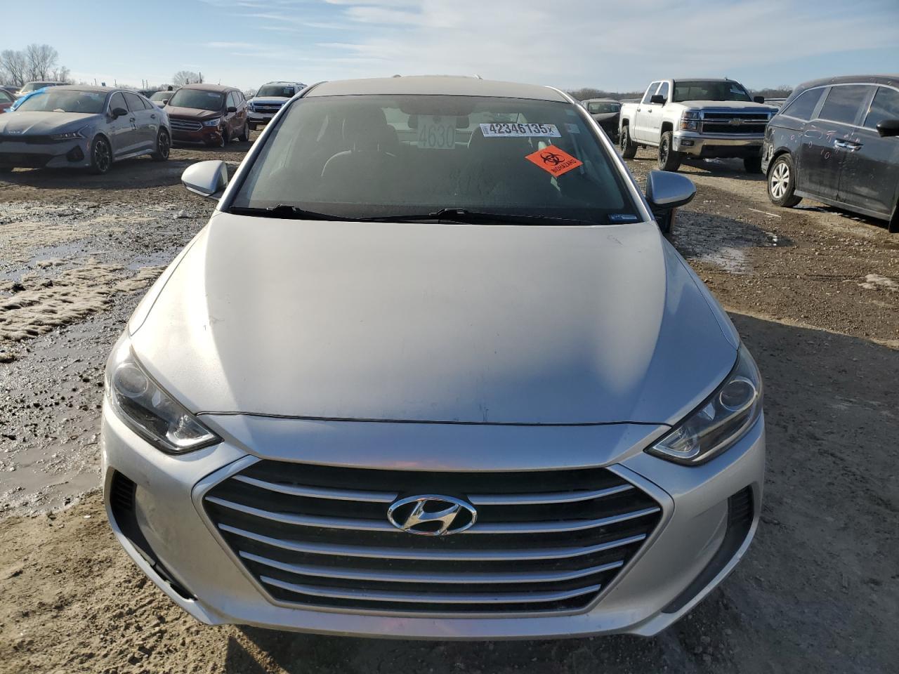 2018 HYUNDAI ELANTRA SE - Фото 5