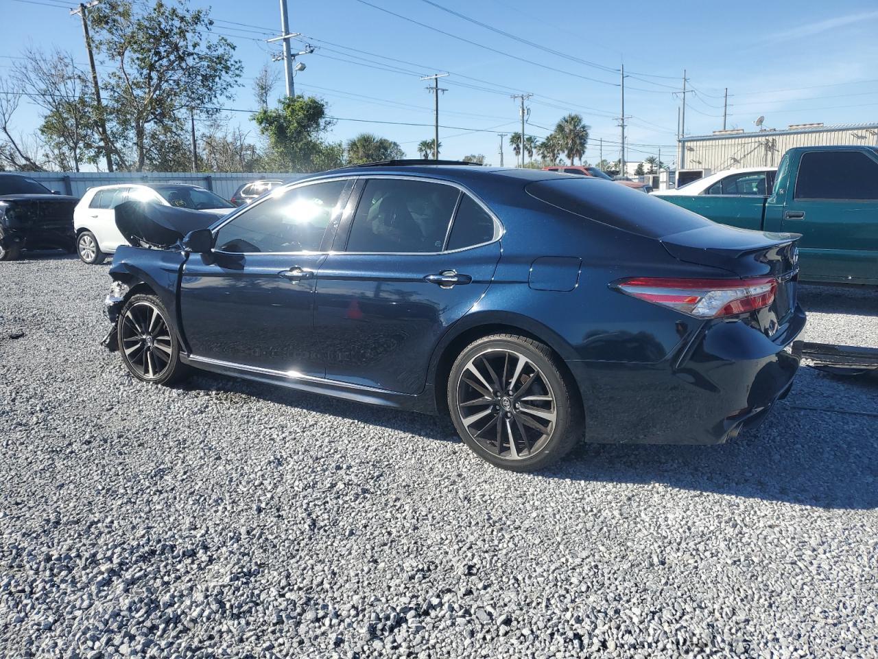 2018 TOYOTA CAMRY XSE - Фото 2