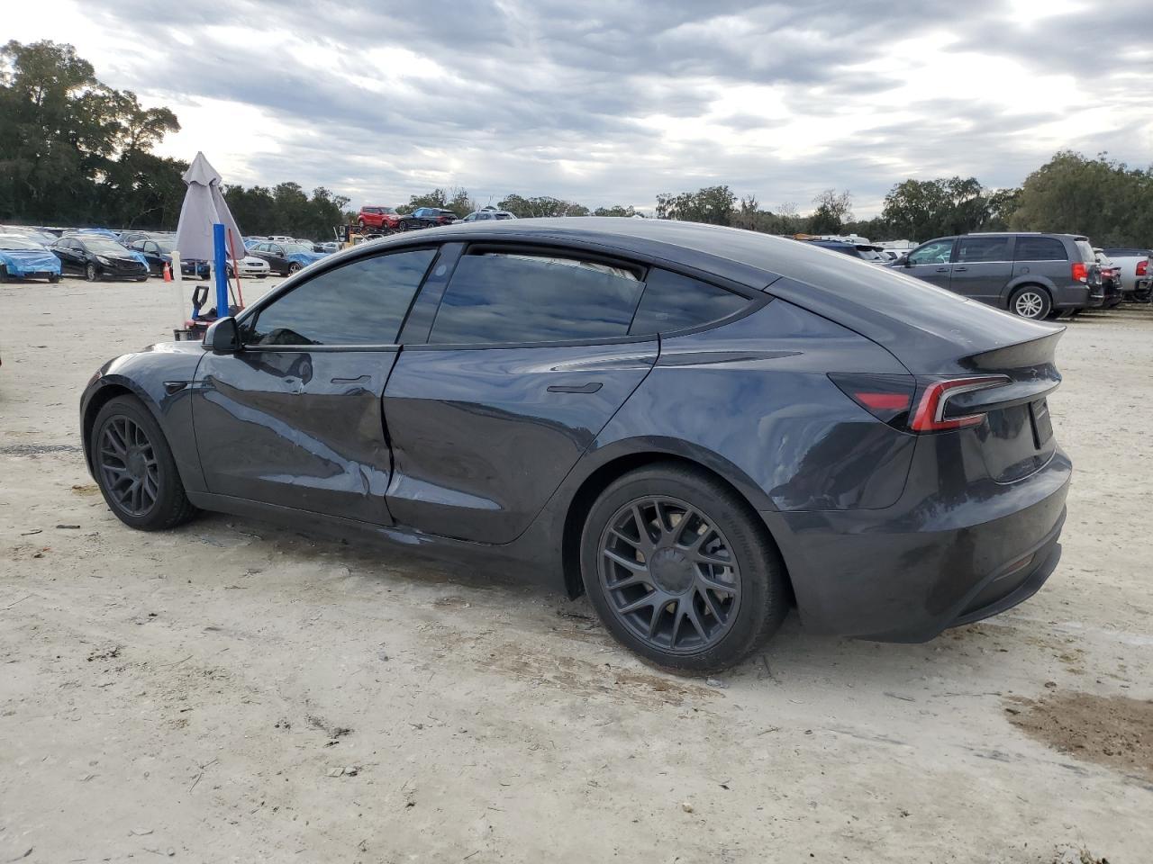 2024 TESLA MODEL 3 - Image 2
