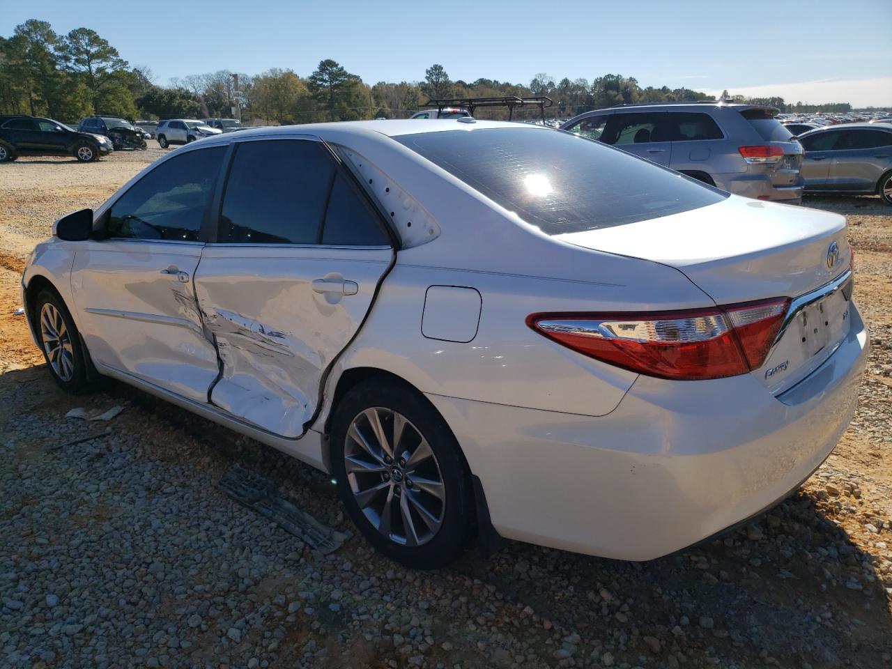 2016 TOYOTA CAMRY LE - Фото 2