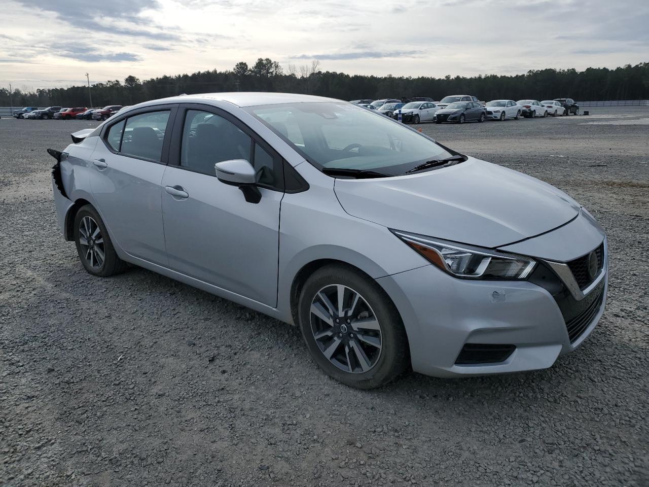 2021 NISSAN VERSA SV - Фото 4