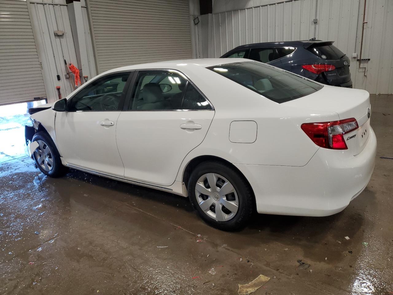 2012 TOYOTA CAMRY BASE - Фото 2