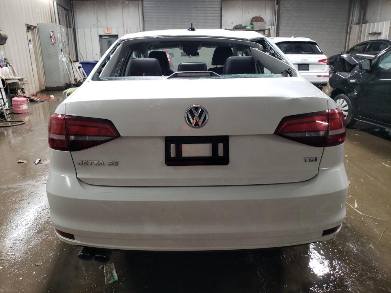 2017 VOLKSWAGEN JETTA SE - Фото 6