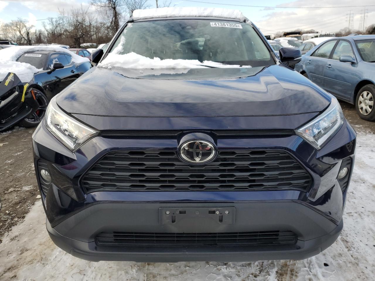 2020 TOYOTA RAV4 XLE - Фото 5