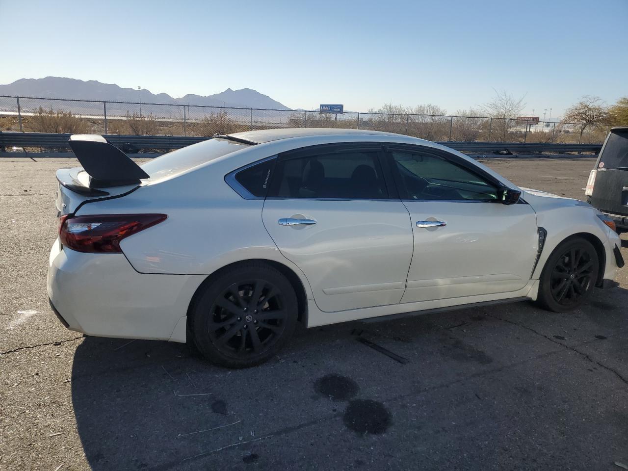 2017 NISSAN ALTIMA 2.5 - Фото 3