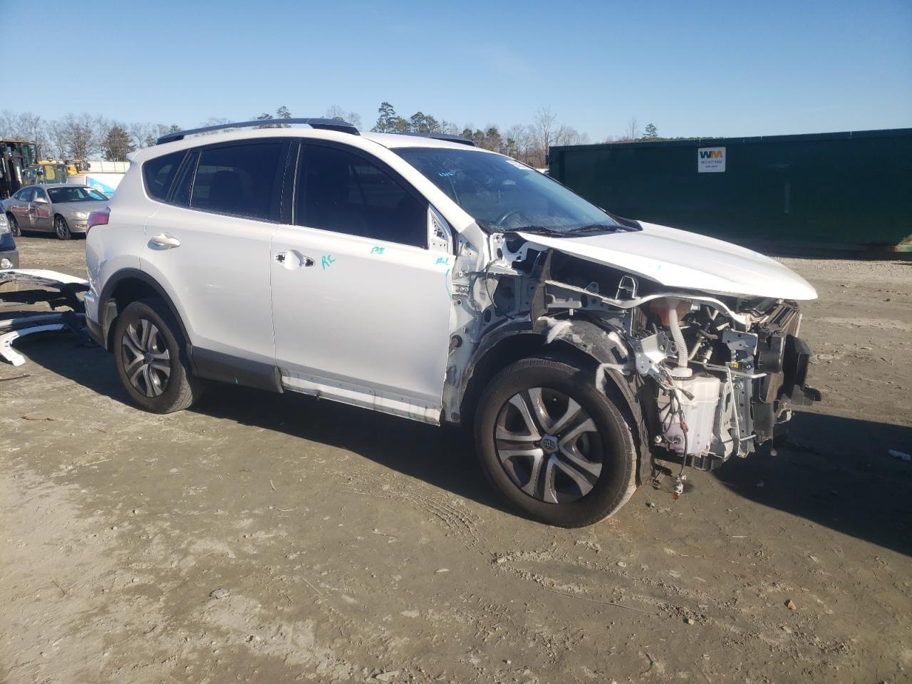 2018 TOYOTA RAV4 LE - Image 4