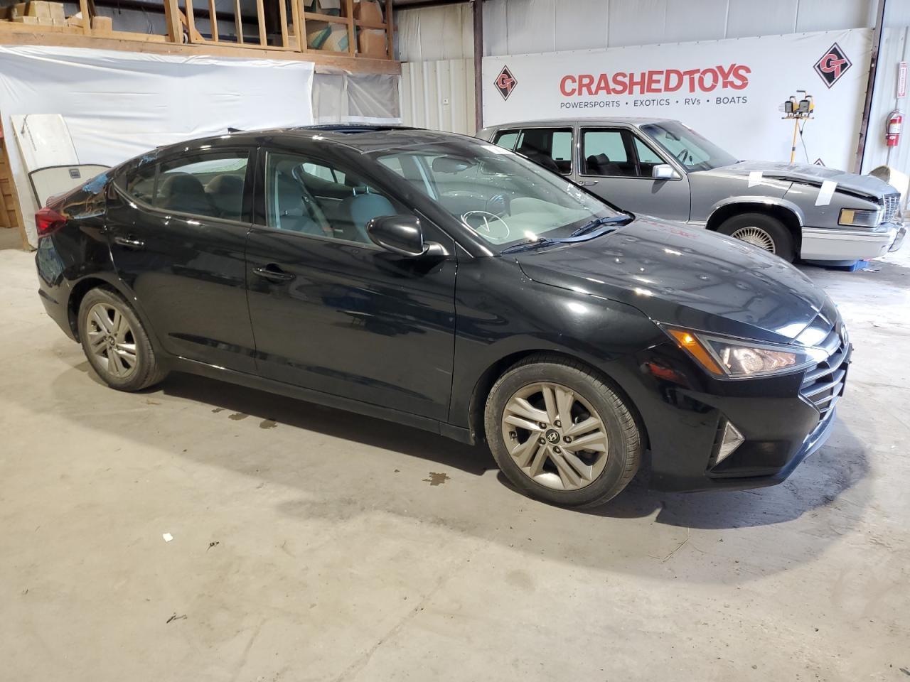 2019 HYUNDAI ELANTRA SE - Фото 4