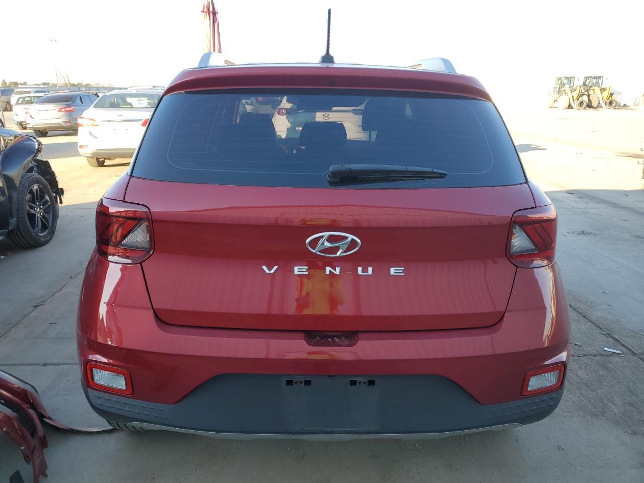 2023 HYUNDAI VENUE SEL - Image 6