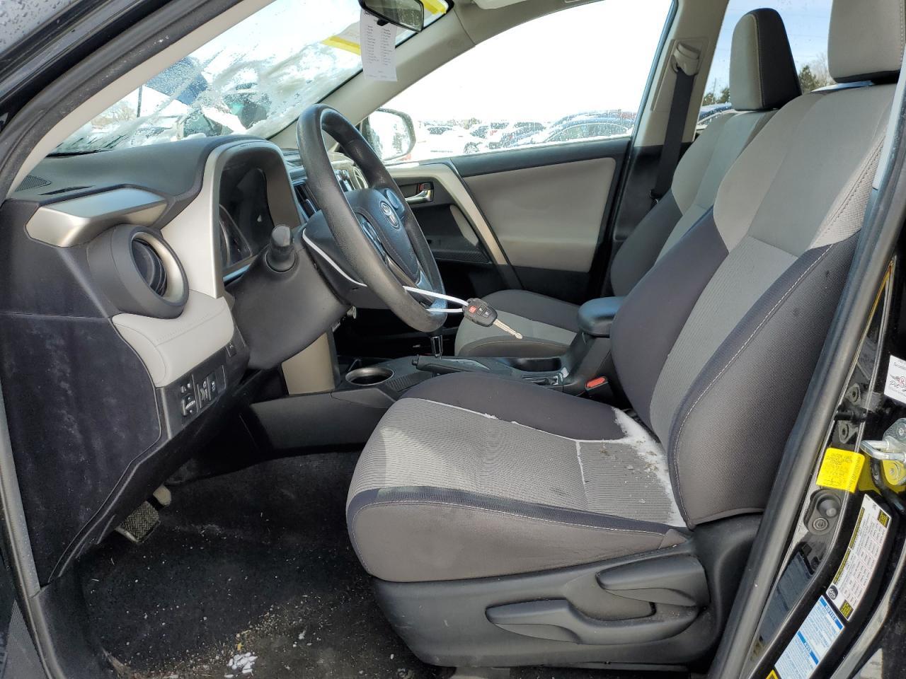 2015 TOYOTA RAV4 XLE - Фото 7