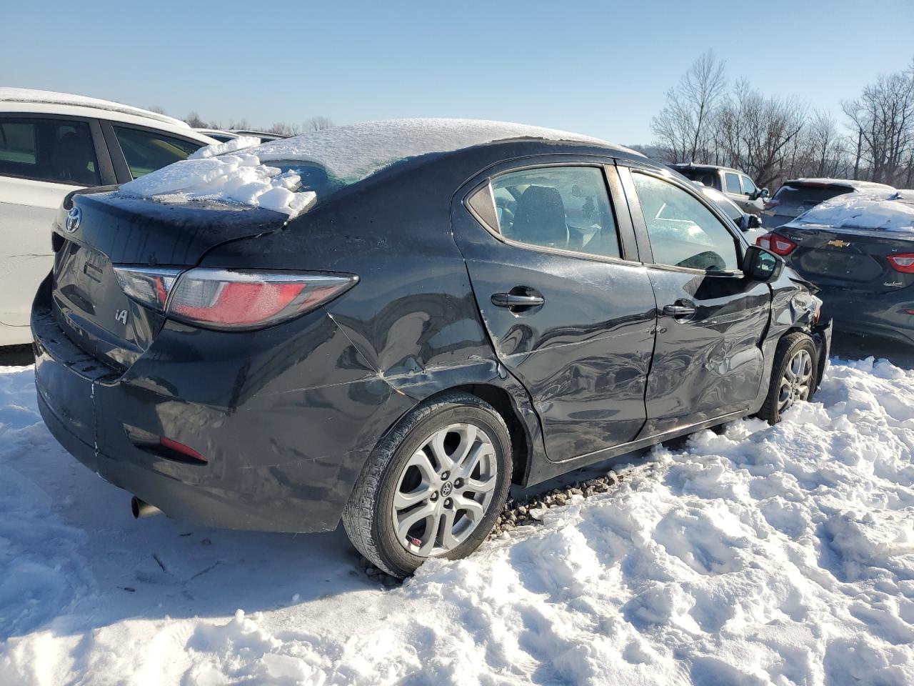 2017 TOYOTA YARIS IA - Image 3