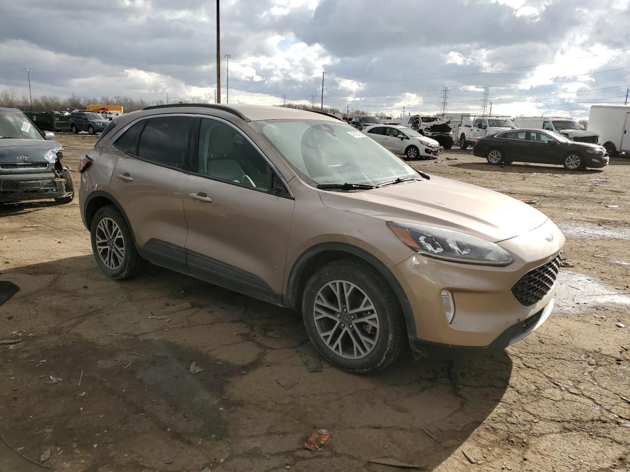 2020 FORD ESCAPE SEL - Image 4