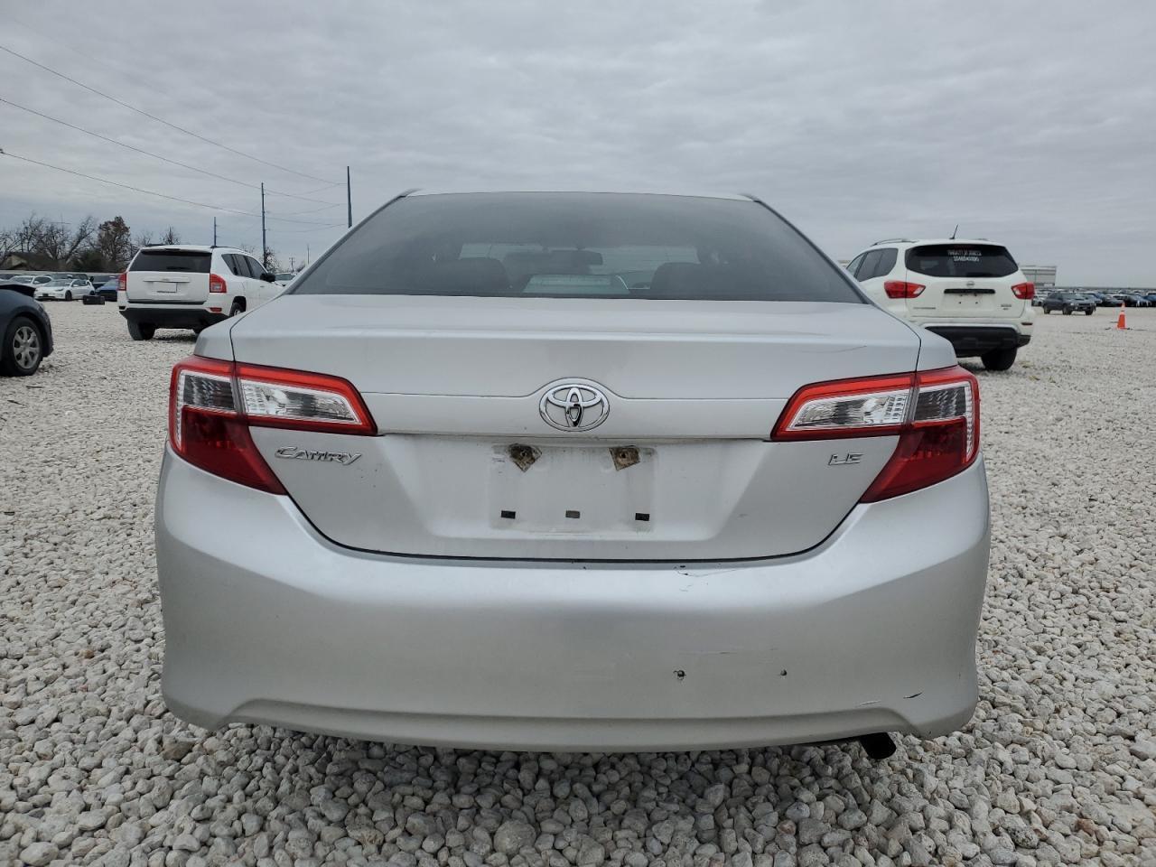 2013 TOYOTA CAMRY L - Image 6