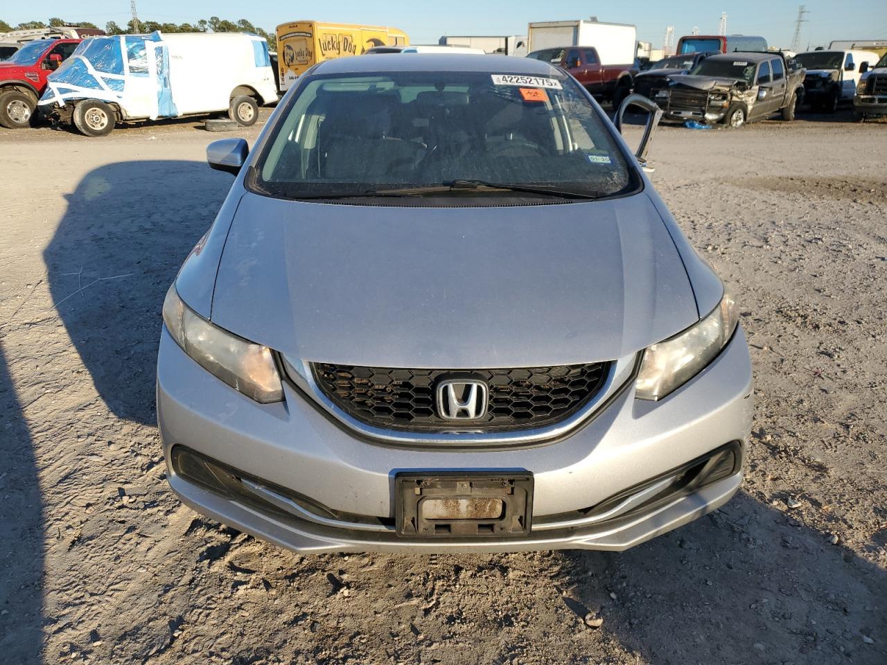 2015 HONDA CIVIC LX - Image 5