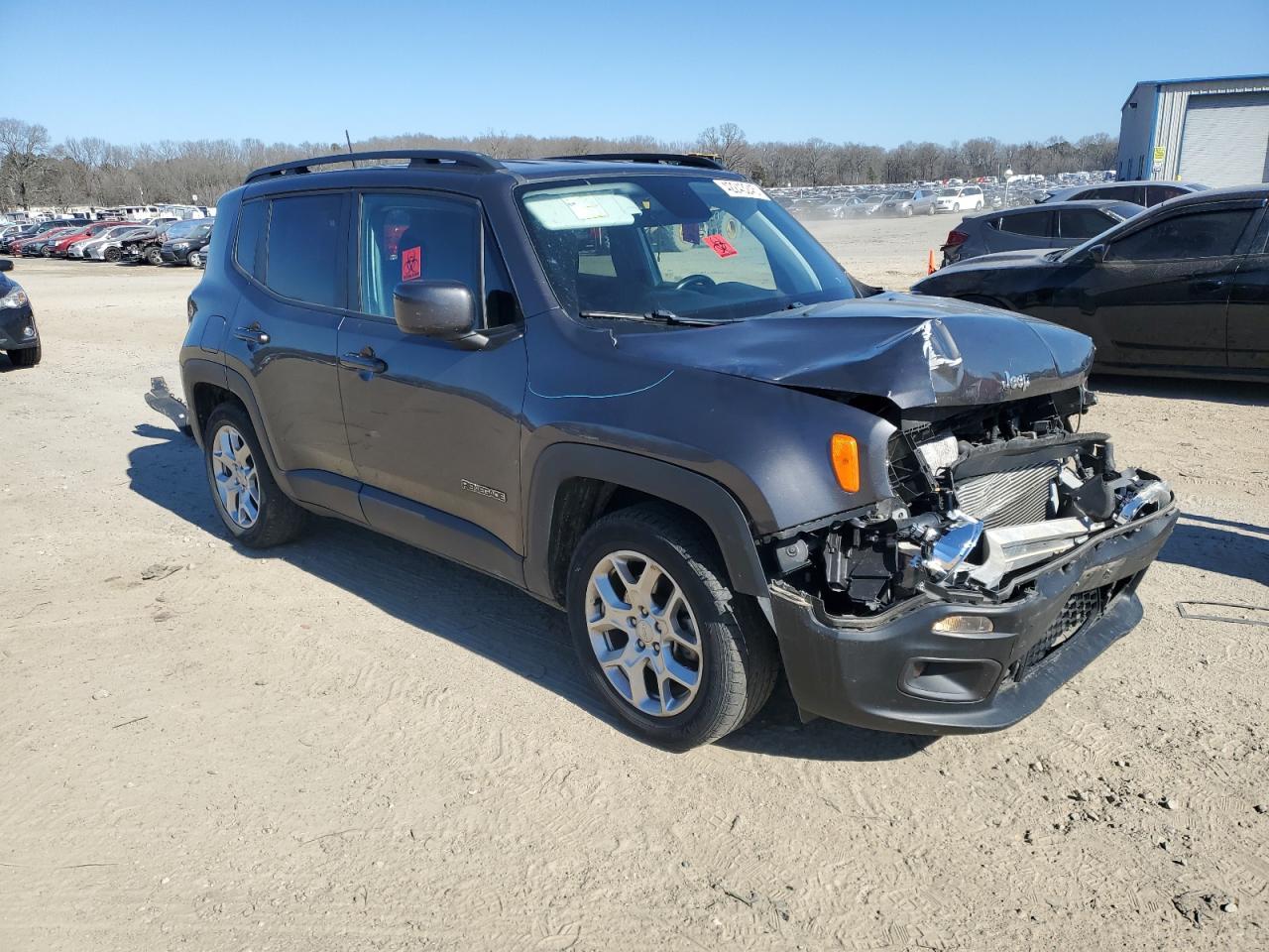2018 JEEP RENEGADE L - Image 4