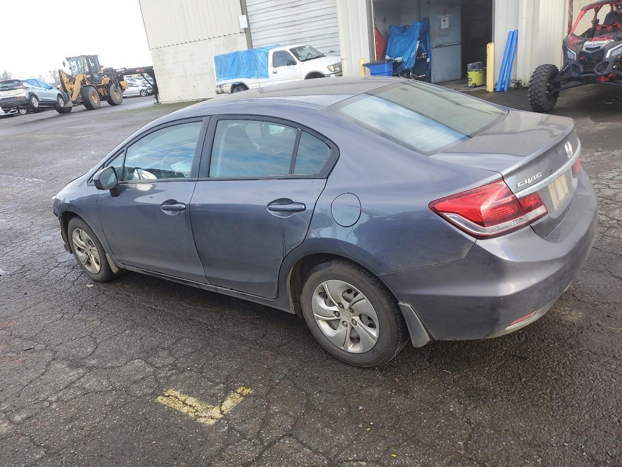 2015 HONDA CIVIC LX - Фото 2